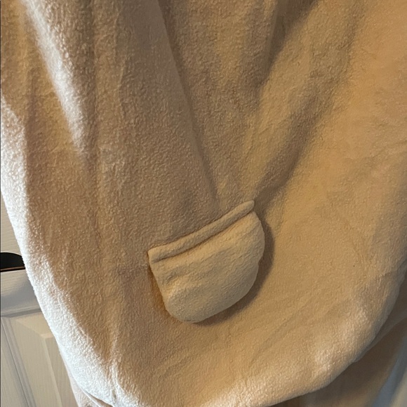 Llama/Alpaca Hooded Onesie with Colorful Pom-Poms - Picture 13 of 15